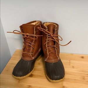 L.L. Bean Women's Size 6 Bean Boots, 8" Shearling-Lined Insulated Made in USA